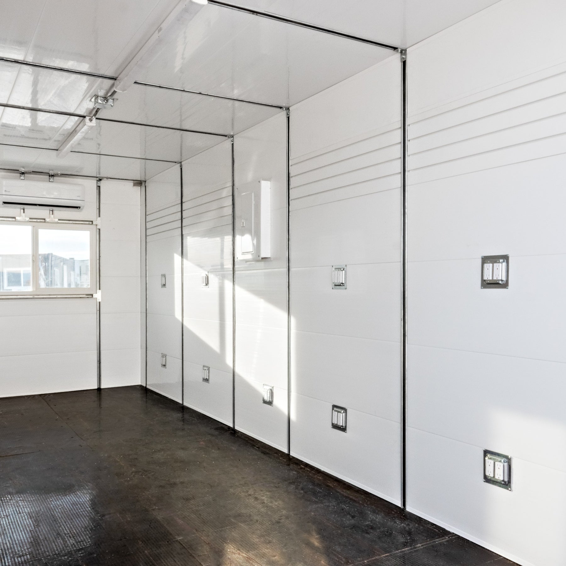 20 foot GLO ground level office container finished white wall interior