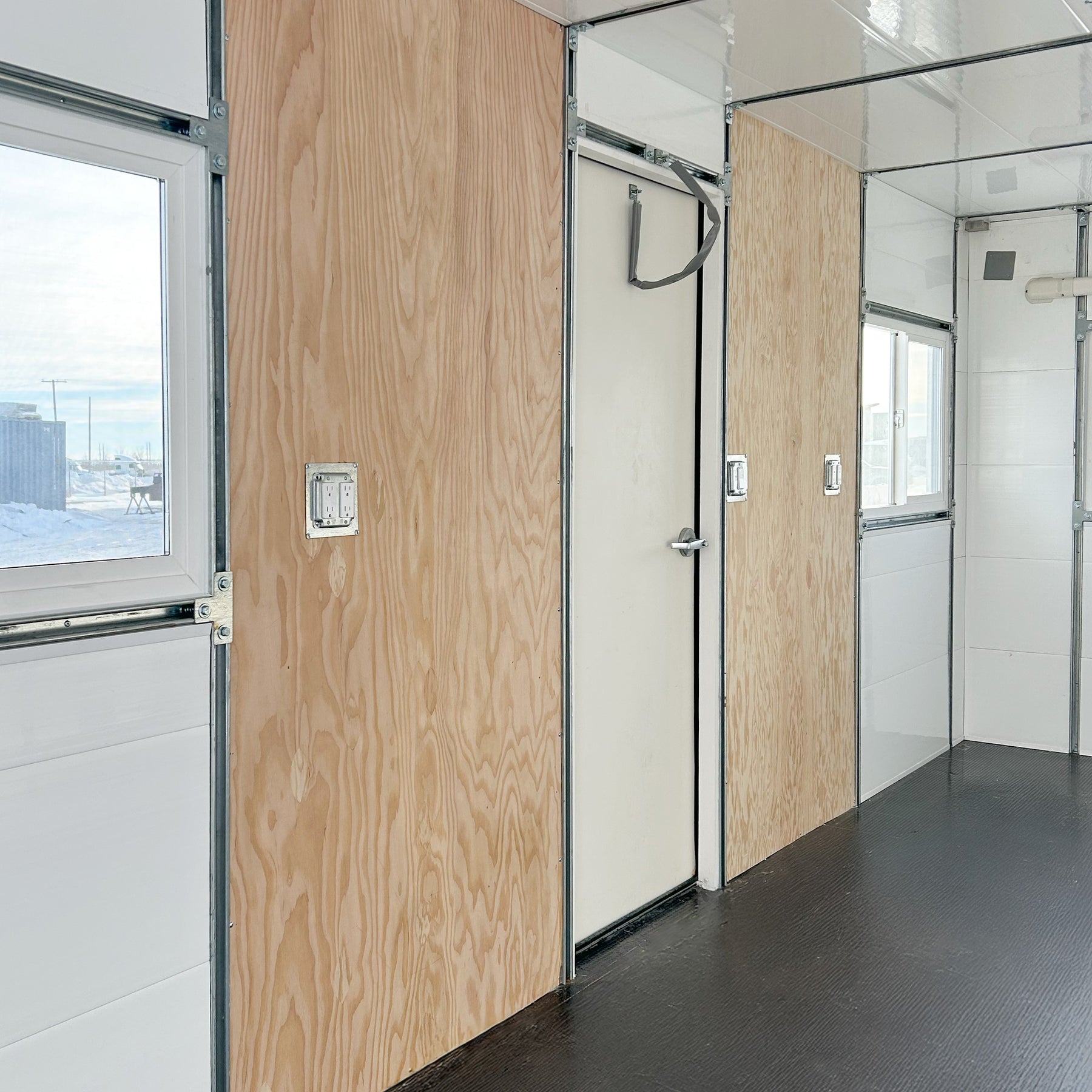 20 foot GLO ground level office container interior entry partition